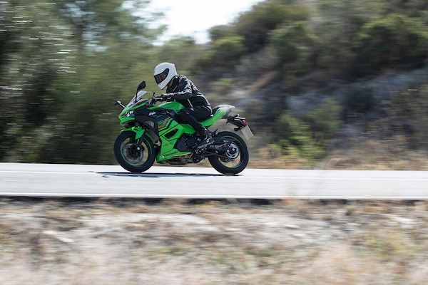 Kawasaki Z 500 (e Ninja 500): la controffensiva giapponese +VIDEO+